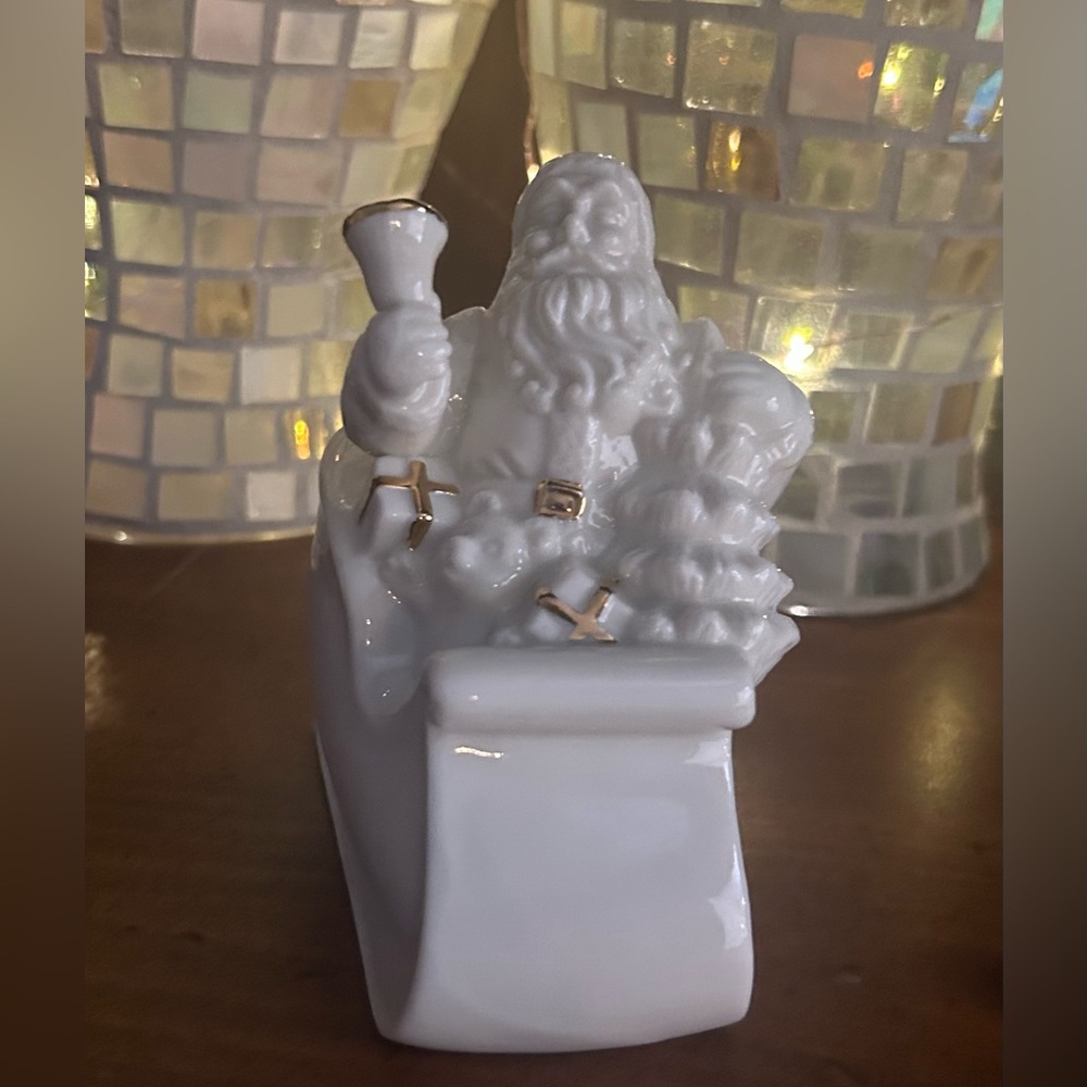 Lenox Santa w/Gifts🎁 in a Sleigh🛷